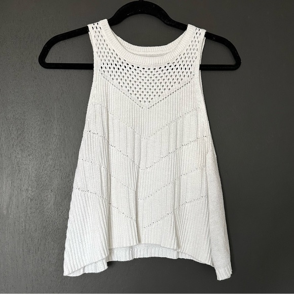 AEO White Knit Sleeveless Sweater Tank - Size Small. - Picture 1 of 5